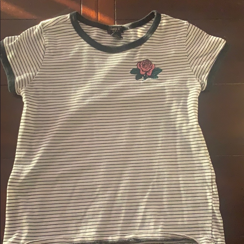 Forever 21 girls rose shirt